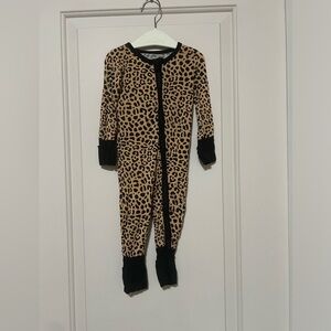Little sleepies leopard print 3-6 month